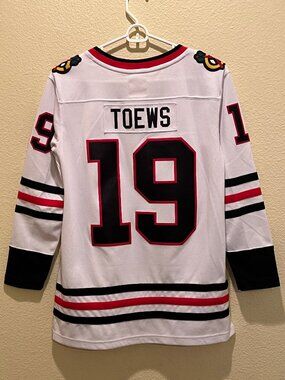Fanatics Chicago Blackhawks Jonathan Toews #19 NHL Jersey Womens Size M White